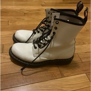 Dr. Marten boots